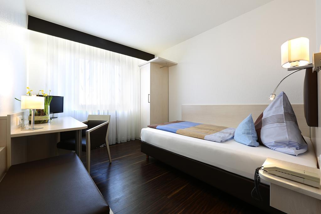 Hotel Kaiserpfalz Paderborn Dış mekan fotoğraf