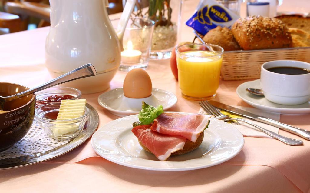 Hotel Kaiserpfalz Paderborn Dış mekan fotoğraf